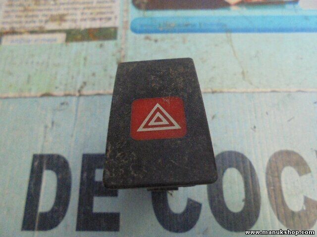 Warnblinkschalter Hyundai Matrix 9379017000 93790 17000