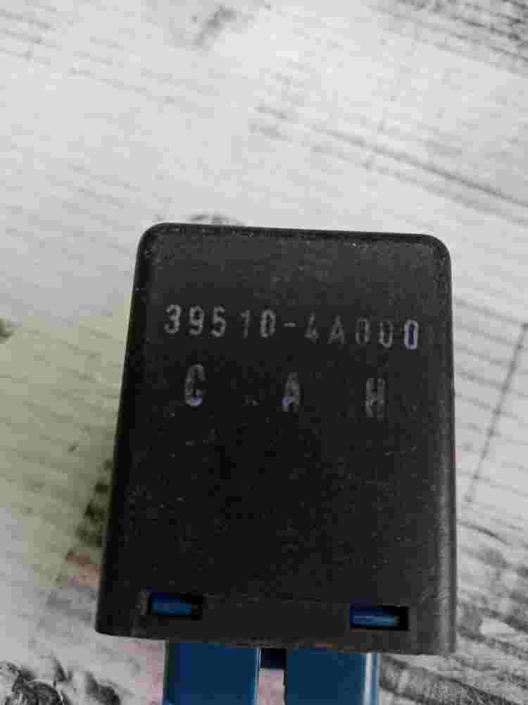 Zusatz heizung relais Hyundai Santa Fe II 395104A000 39510-4A000