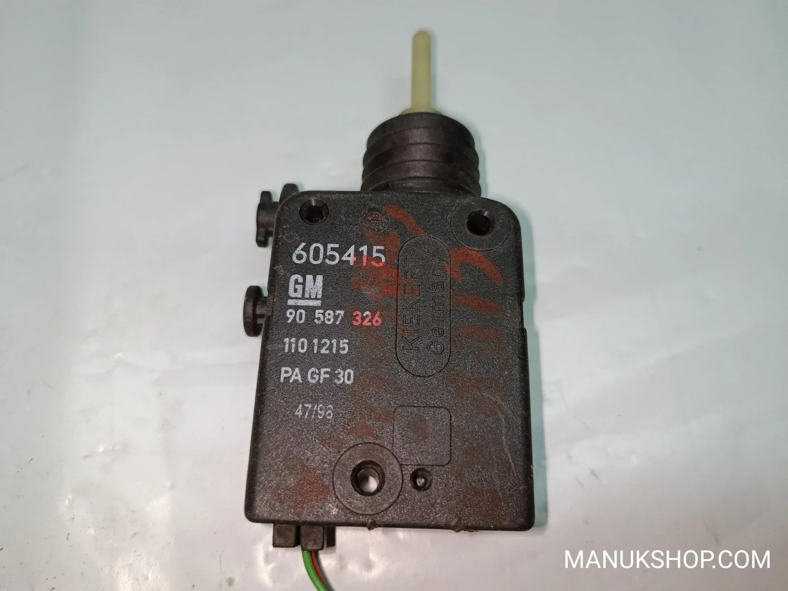Stellmotor Heckklappe Zentralverriegelung Opel Astra G 605415 90587326 1101215