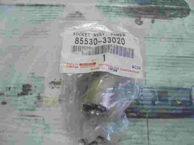 Zigarettenanzünder Toyota Camry V Lexus GS300 Lexus GS400 GS430 8553033020