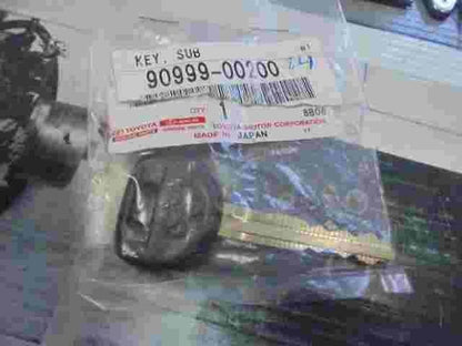 Funkfernbedienung Schlüssel Gehäuse Toyota 4Runner RAV4 9099900200 90999-00200