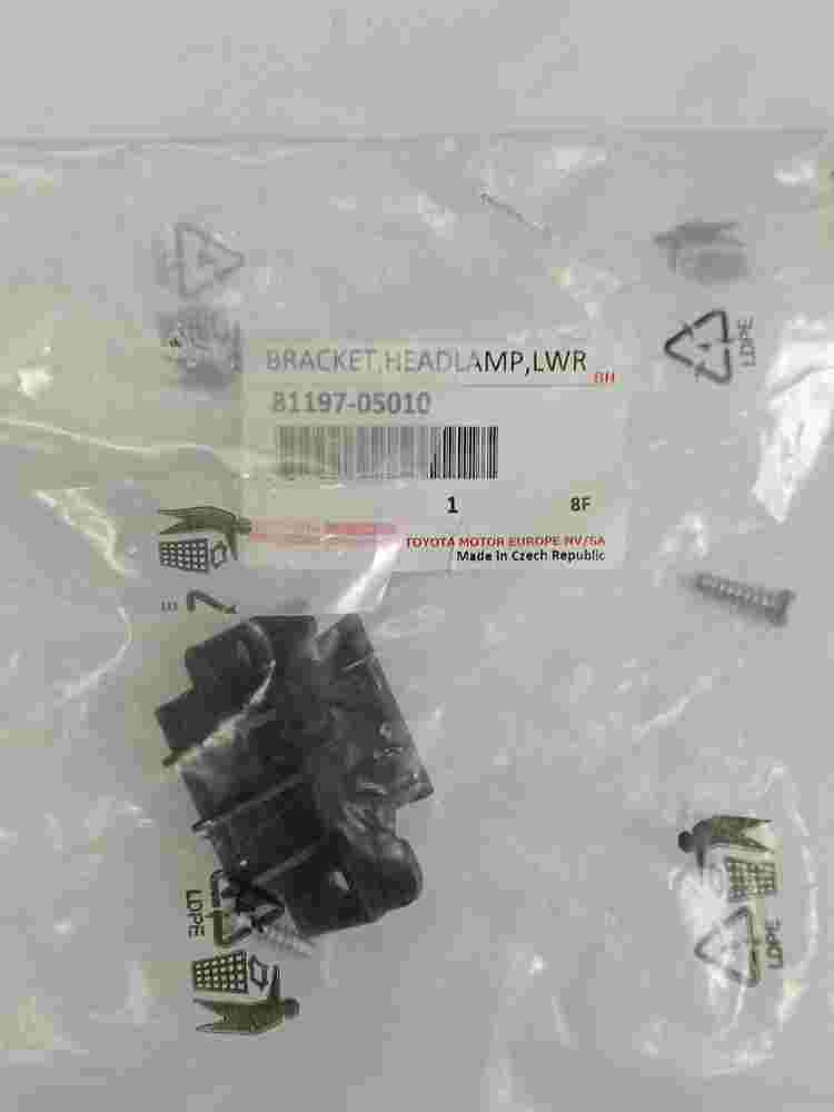 Bracket Headlamp LWR  Toyota Avensis 8119705010 81197-05010