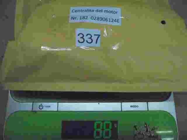 Motorsteuergerät VW Caddy Kasten Seat Inca Nr.182 028906124E 05340403 05 3404 03