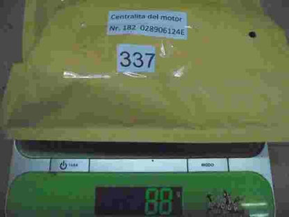 Motorsteuergerät VW Caddy Kasten Seat Inca Nr.182 028906124E 05340403 05 3404 03