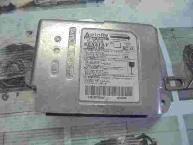 Airbagsensor Airbagsteuergerät Renault Grand Scenic II (AA) 8200411015 604290400