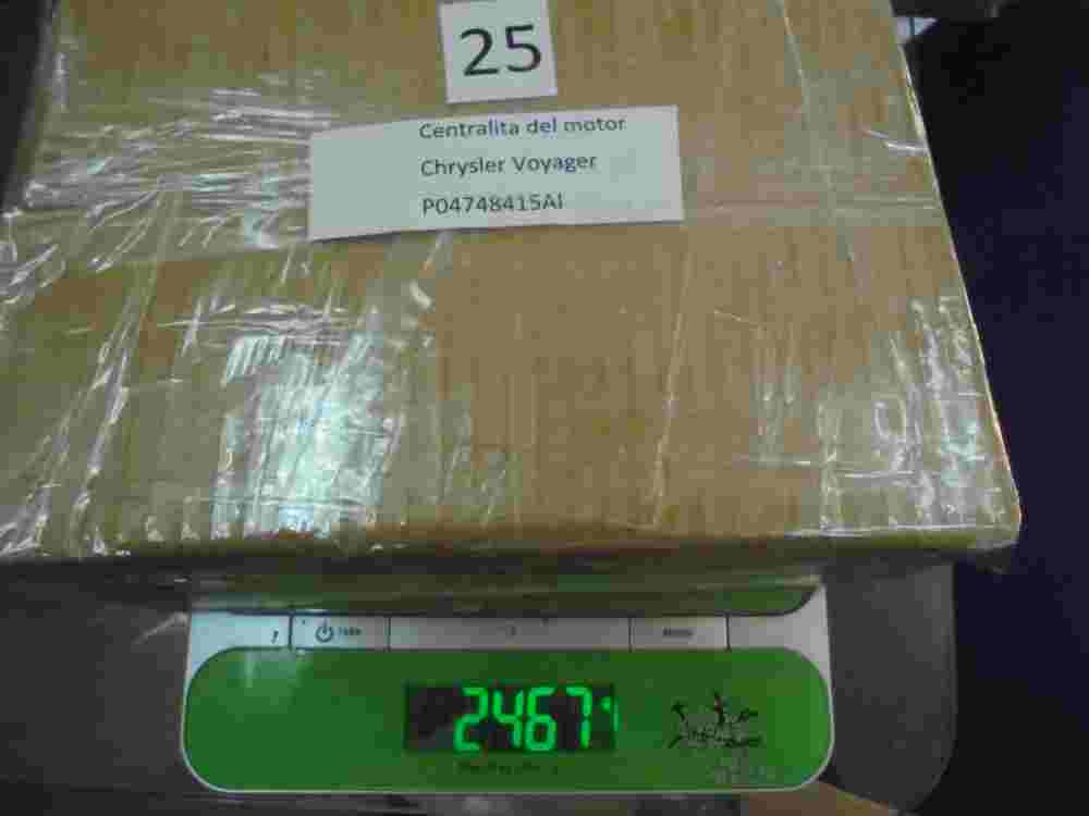Motorsteuergerät Chrysler Voyager EDZ P04748415AI 04748415AI HYBBAF 240480