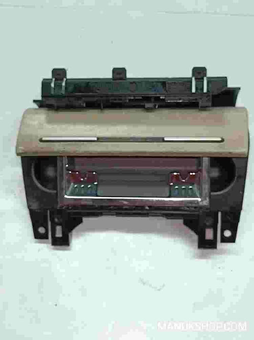 Aschenbecher  Audi A4 8E B6 B7 8E0857951F 8E0 857 951 F