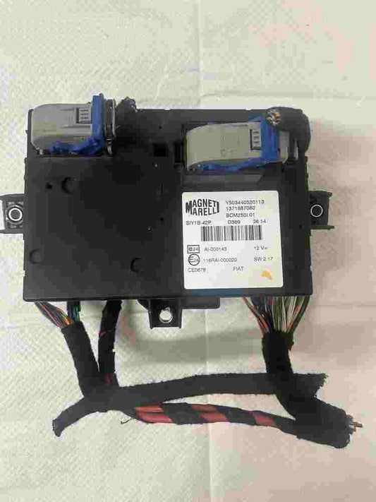 Sicherungskasten Peugeot Boxer 1371887080 BCM250I.01 SIY1B-42P Y503440520113