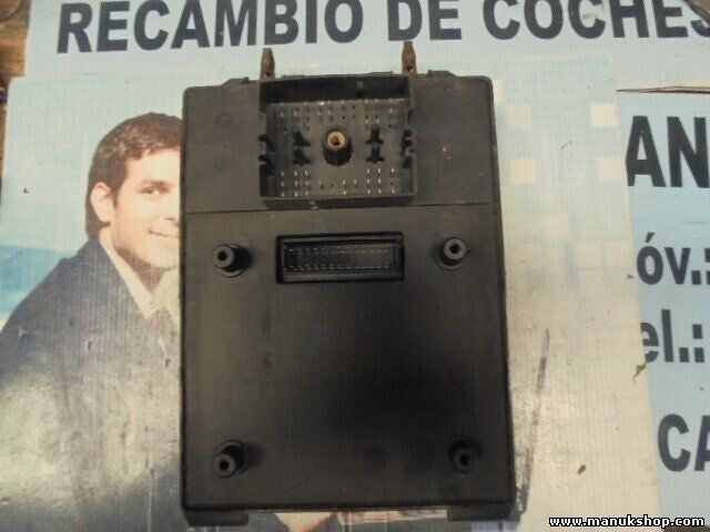 Sicherungskasten Jeep Grand Cherokee II 2,7CRD 04831433AA 0483 1433 AA 518722103