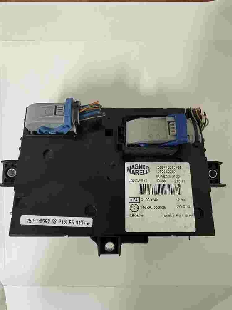 Sicherungskasten Citroen Jumper Fiat Ducato Y503440520109 1365823080 BCM25010100