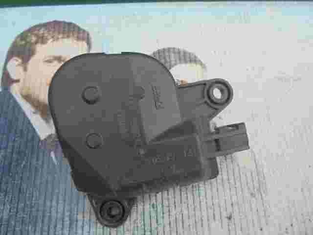 Stellmotor Heizung Chrysler Voyager 04885465AAC 04885465AA C A12254C211