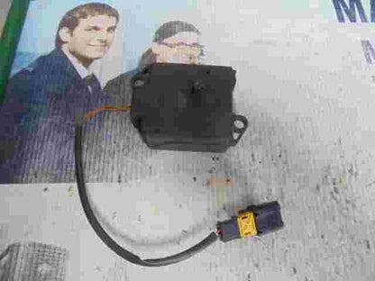 Stellmotor Heizung Peugeot 406 Citroen Xcara 657300FD 657300F/D 16107210004