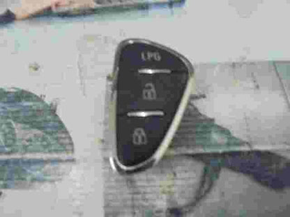 ZV Zentralverriegelungsschalter Opel Corsa E 39031629  10142422 1629 A8318