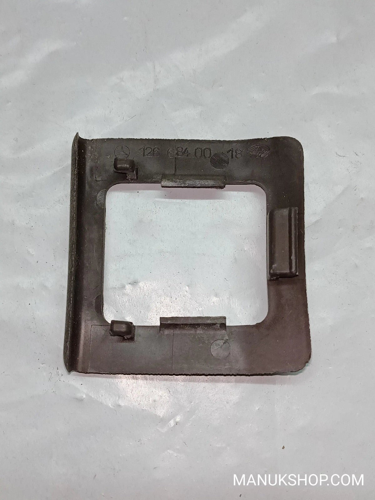 Kraftstoff Kappe Abdeckung Mercedes-Benz W123 W126 1266840018 126 684 00 18