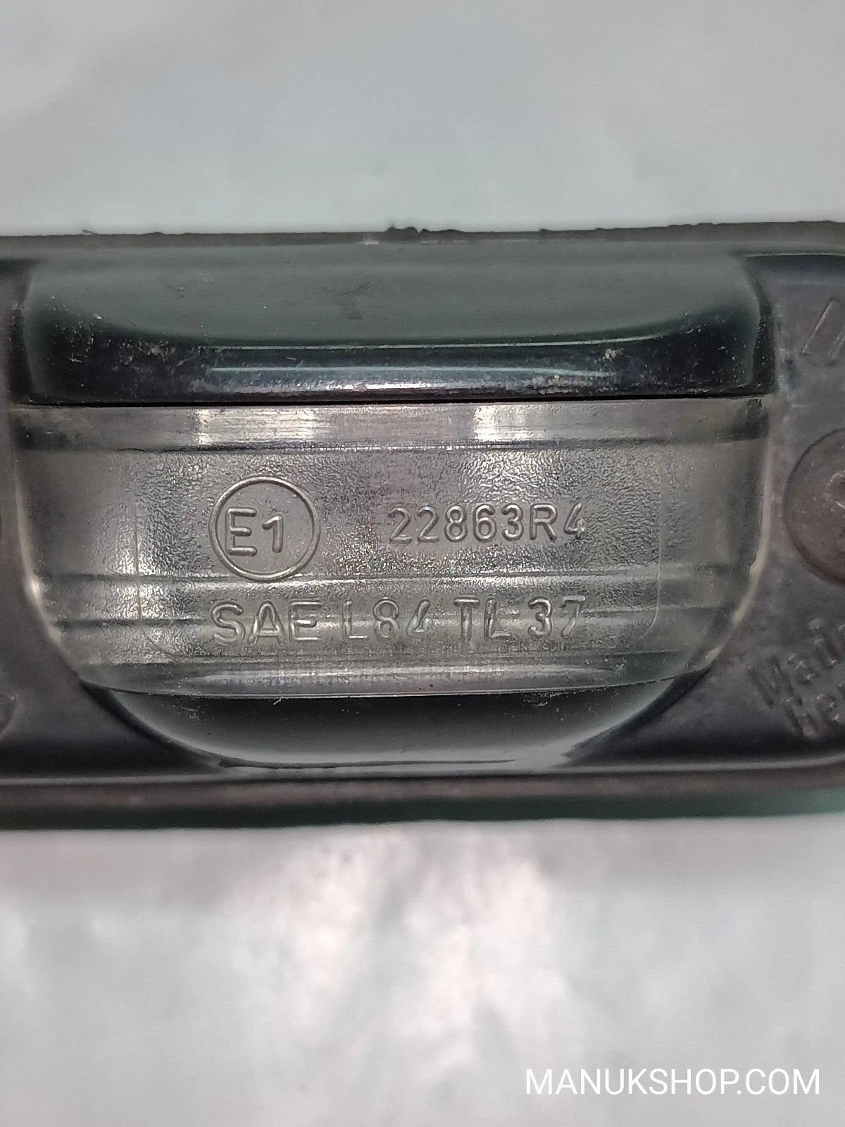 Kennzeichenbeleuchtung Abdeckung Heckklappe Audi 80 90 B3  443943191 443 943 191