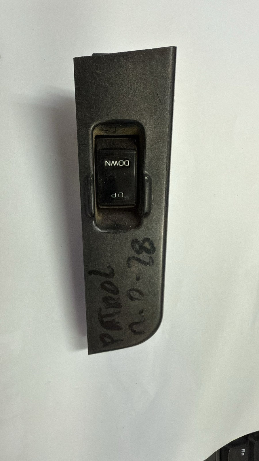 Fensterheber schalter Nissan Patrol Patrol Y60 8296007J60 82960 07J60