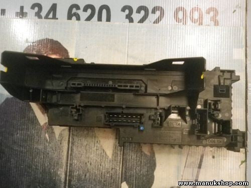 Sicherungskasten Mercedes-Benz W212 0-1670658-1 016706581 PBT-ASA GF20