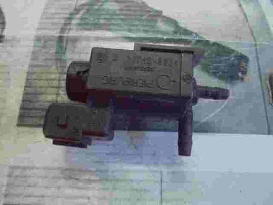 Magnetventil Unterdruckventil Volvo V50 XC90 S70 V70 30611668 72224010