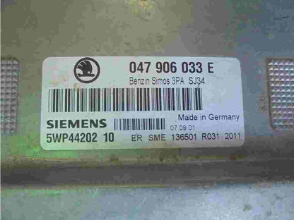 Motorsteuergerät  Skoda Fabia 047906033E 047 906 033 E SIEMENS 5WP4420210
