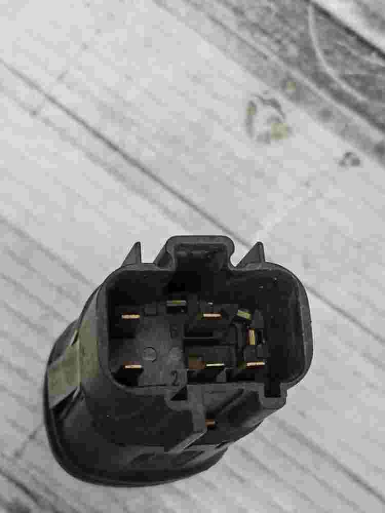 Heckscheibenheizung schalter Fiesta Maverick XS6T15K237AA D3LOATRWPA6GF30  TRW
