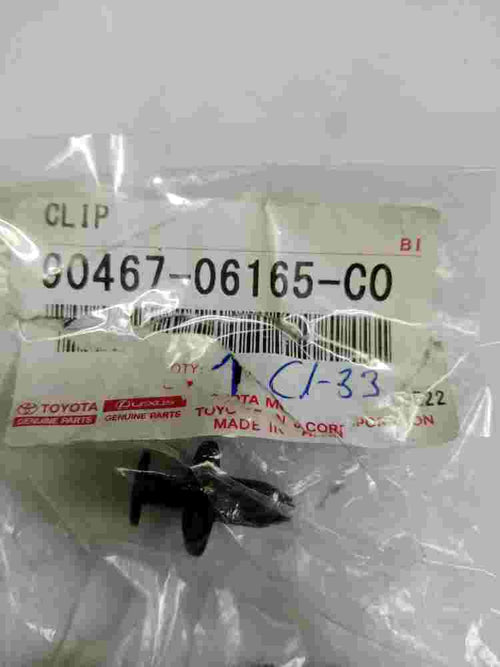 Clip  Toyota Corolla Avensis Camry GX460 LS400 9046706165C0 90467-06165-C0
