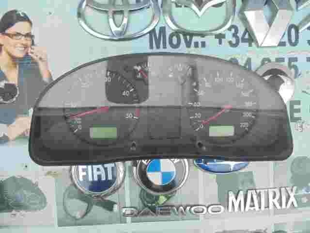 Kombiinstrument Tacho VW Passat B3 3B1919880C 3B1 919 880 C VDO 110008920024