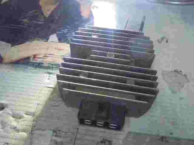 Spannungsregler Honda Piaggio Skipper 125 XMBT150-12 XDZ XMBT15012