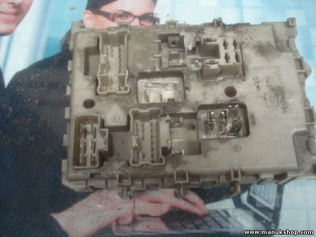 Sicherungskasten Nissan Almera II (N16) 2,2Di 243505M300 24350-5M300