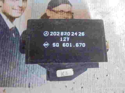 Sitzsteuermodul Steuergerät Mercedes W202 W210 W216 W221 2028202426  SG 601.607