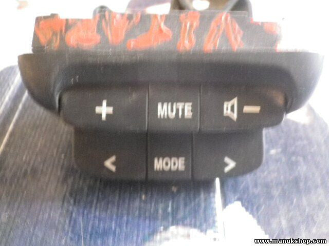 Schalter Radiobedienung Suzuki Grand Vitara 75B111 GF25