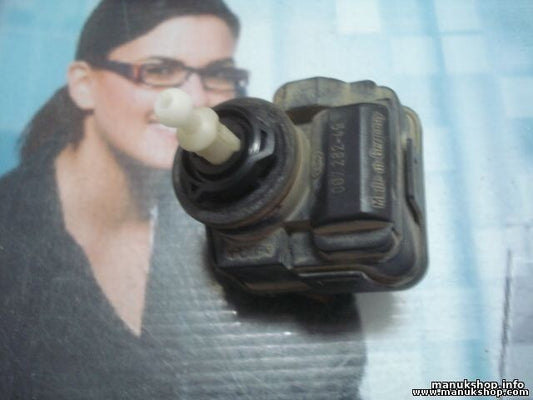 Stellmotor Scheinwerfer LWR Nissan Terrano 260560X000 00728249