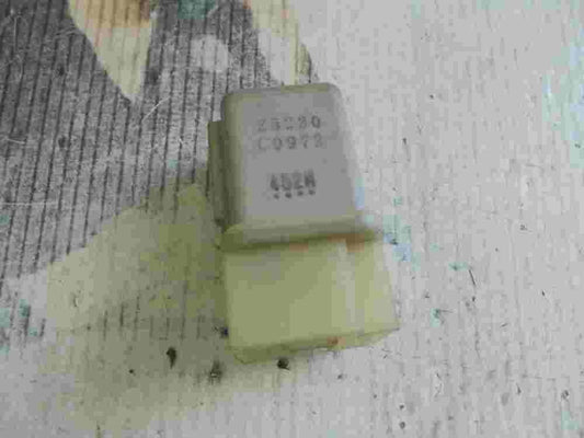 Relais Nissan Primera 25230C9972 25230 C9972 452N