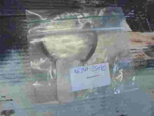 1 stuck Gasket  Lexus IS200 IS300 GXE10 Toyota Yaris Aygo 4Runner 1634135010