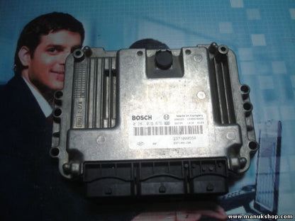 Motorsteuergerät Renault Megane 0281015676 0 281 015 676 237100055R 237100115R