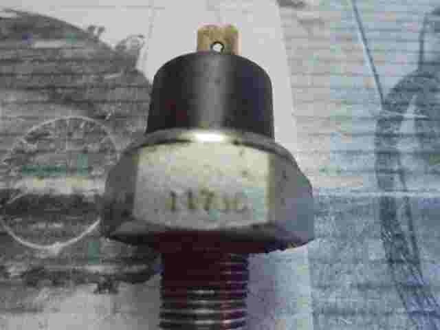 Öldrucksensor Mitsubishi FORD RANGER TOYOTA 2 11730