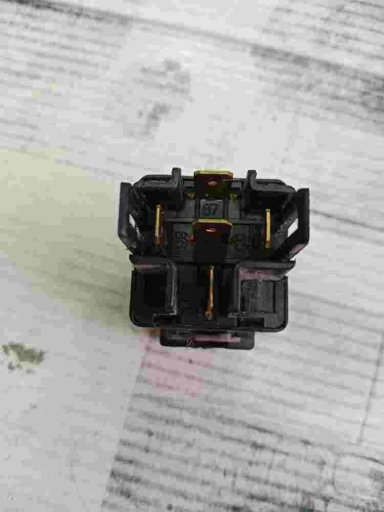 Leistungsrelais Hyundai Sonata Atos Avante Elantra Galloper 3916039100 Deco ZDS