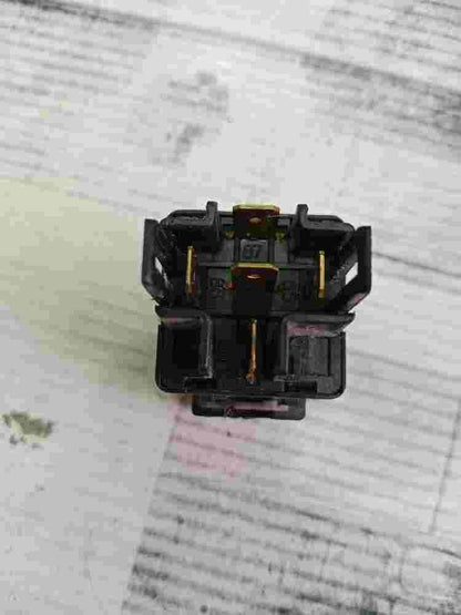 Leistungsrelais Hyundai Sonata Atos Avante Elantra Galloper 3916039100 Deco ZDS