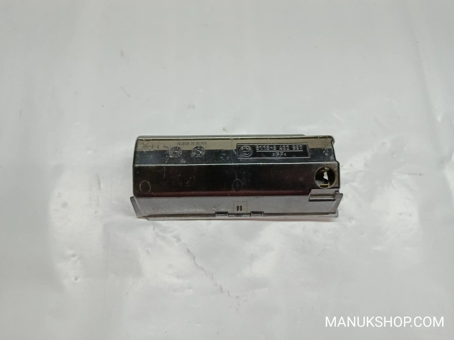 Aschenbecher  BMW X5 E53 51168402967 51.16-8 402 967
