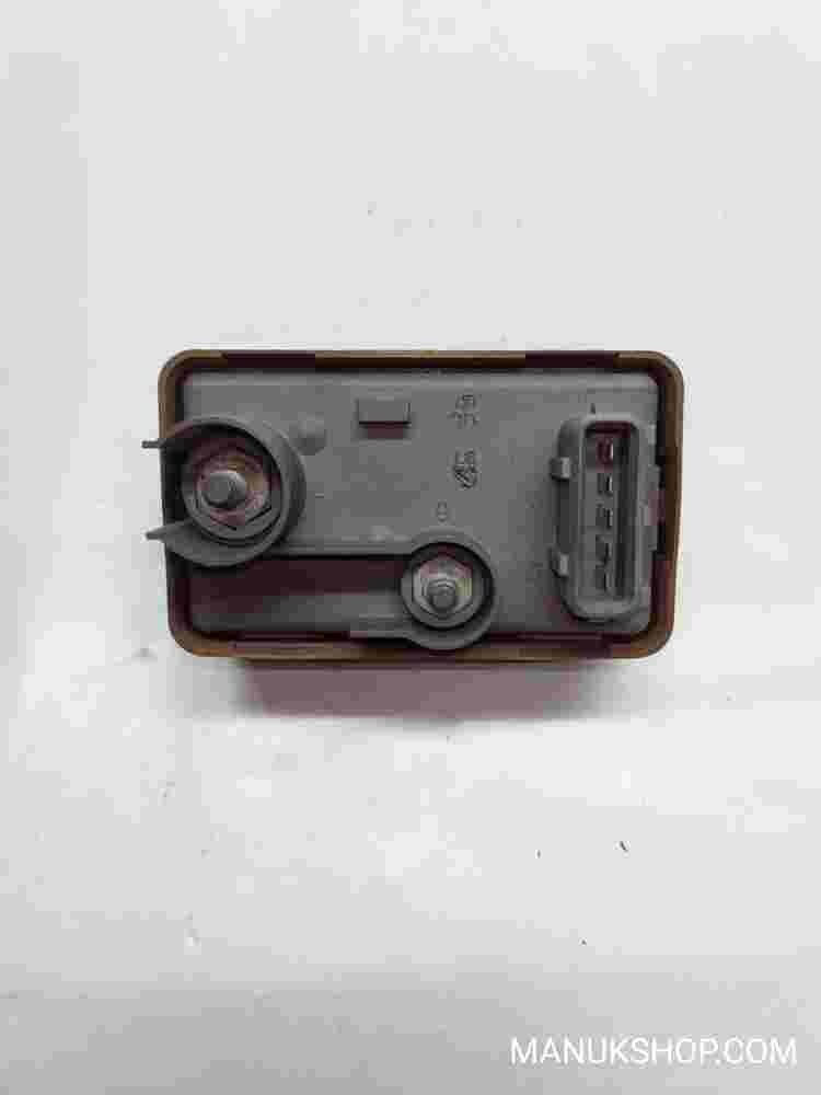 Glühkerzen Relais Iveco Daily III 500324650 Bitron 12V RPC/T PA66-GF15-MD25