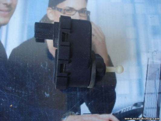 Stellmotor Scheinwerfer LWR Leuchtweitenregulierung Vectra B BOSCH 0307852335