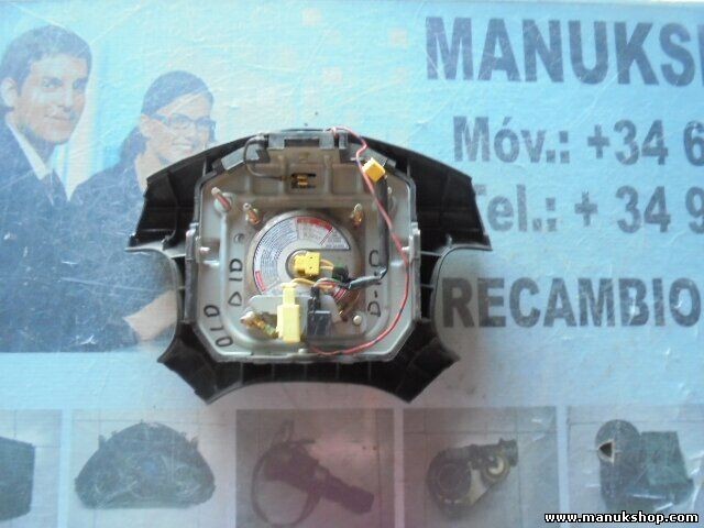 Fahrer Lenkrad Mitsubishi Montero Pajero V70 2003-2006 MR510987 D93005505