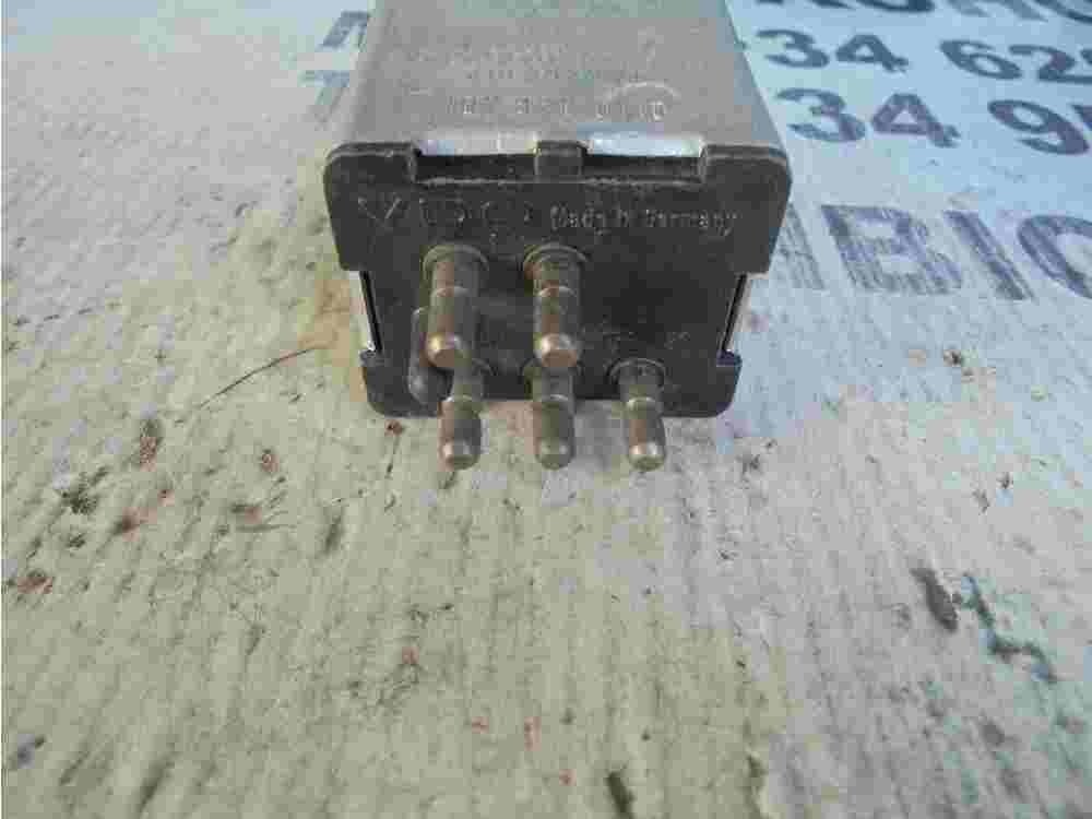 Relais Mercedes-Benz W123 1078200110 107 820 0110 41020261 max 25A 12V