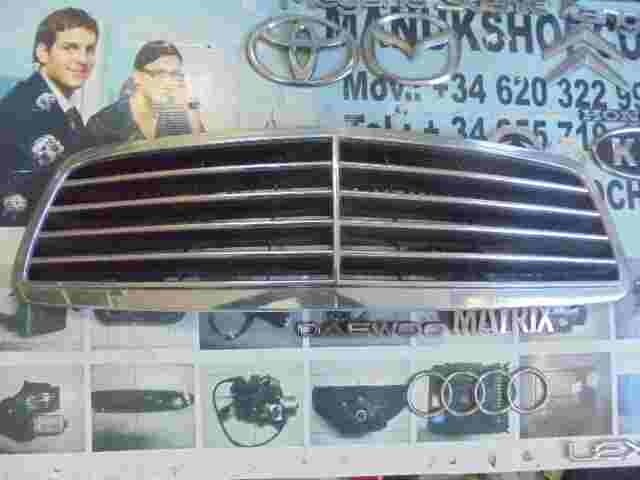 Frontgrill Grill Kühlergrill Mercedes-Benz C-Class W203 2003-2007 A2038800183