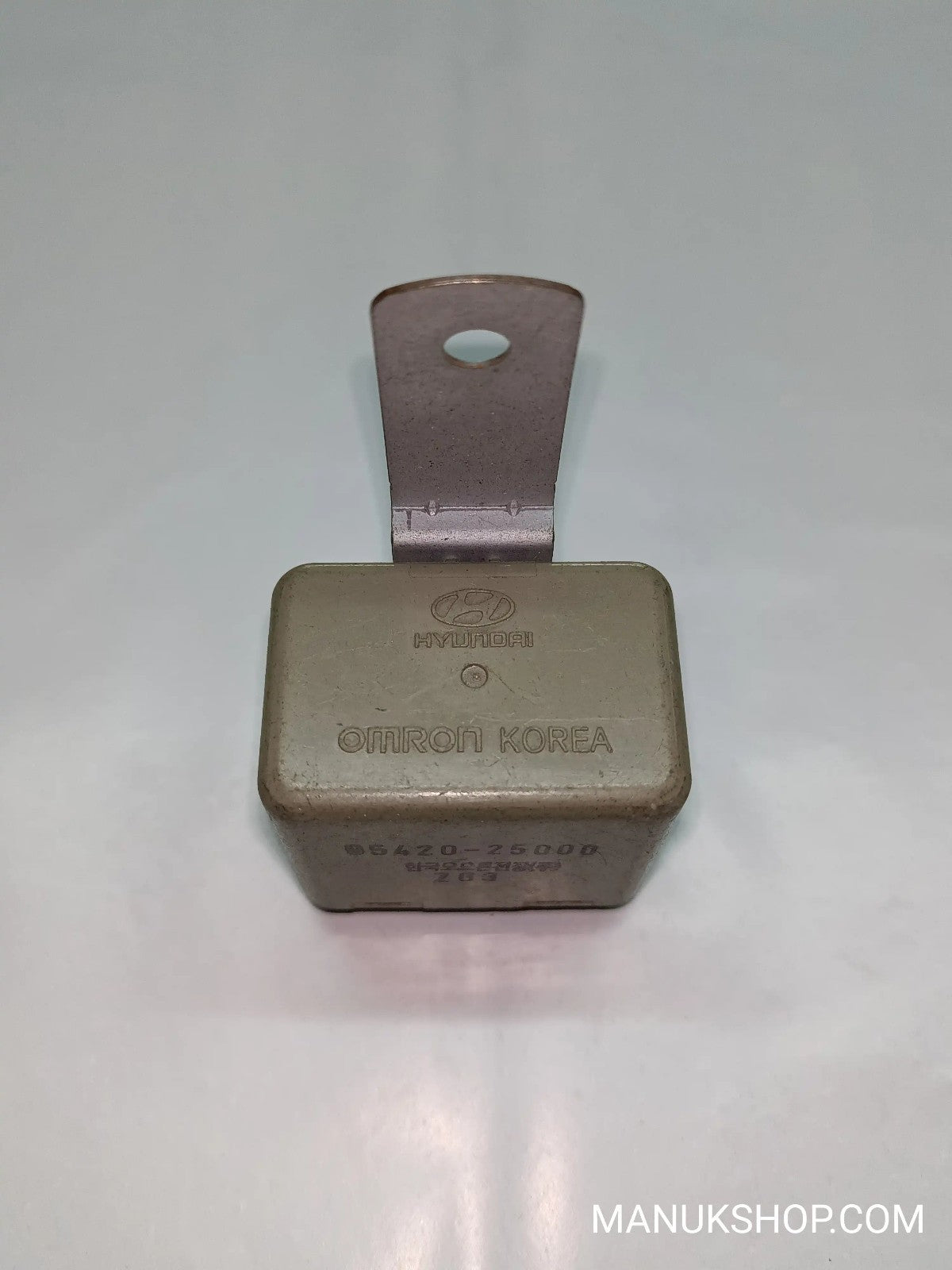 Relais Scheibenwischer Hyundai Accent 9542025000 95420-25000 Omron ZG3