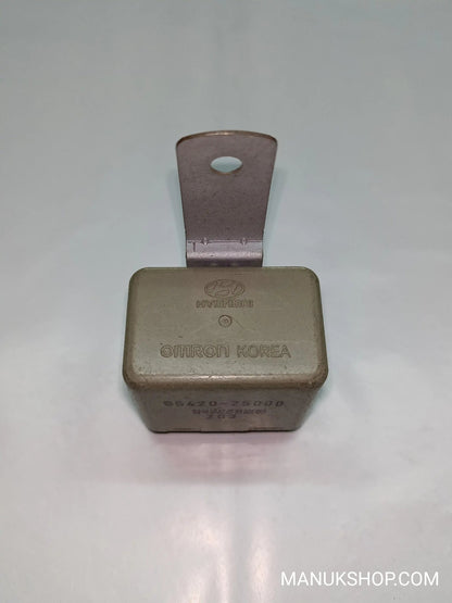 Relais Scheibenwischer Hyundai Accent 9542025000 95420-25000 Omron ZG3