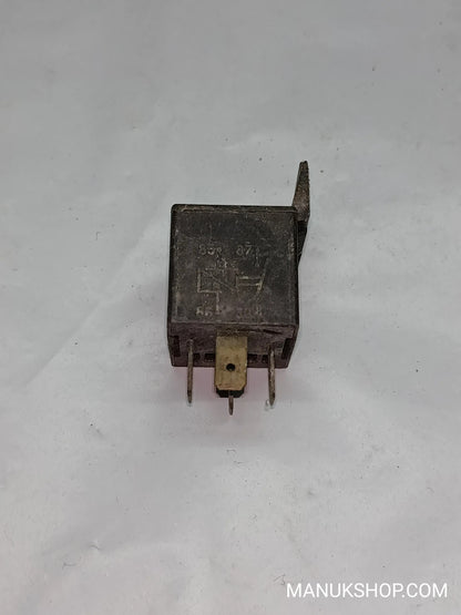 Relais   Audi Mercedes-Benz Opel Volkswagen 12V 30A HELLA 466