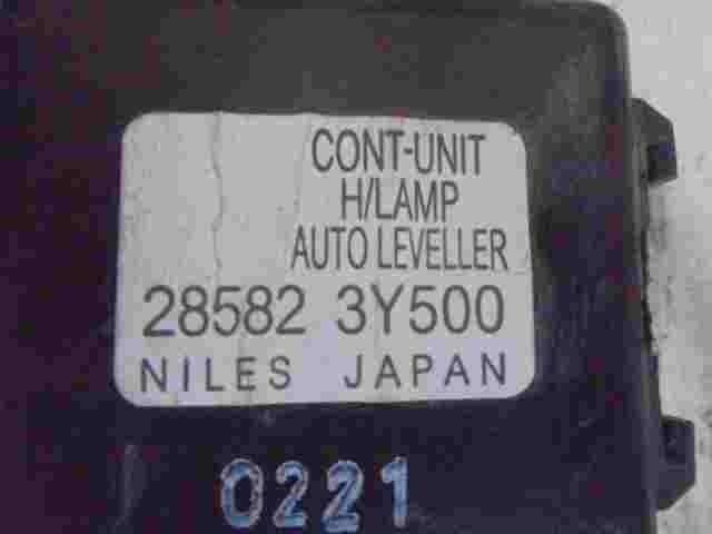 Steuergerät Licht Kontroll Nissan Maxima 285823Y500 28582-3Y500