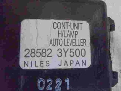 Steuergerät Licht Kontroll Nissan Maxima 285823Y500 28582-3Y500