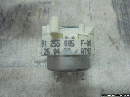 Schrittmotor Tacho Mercedes 2025407748 VDO 110008900020 87001320 91255005