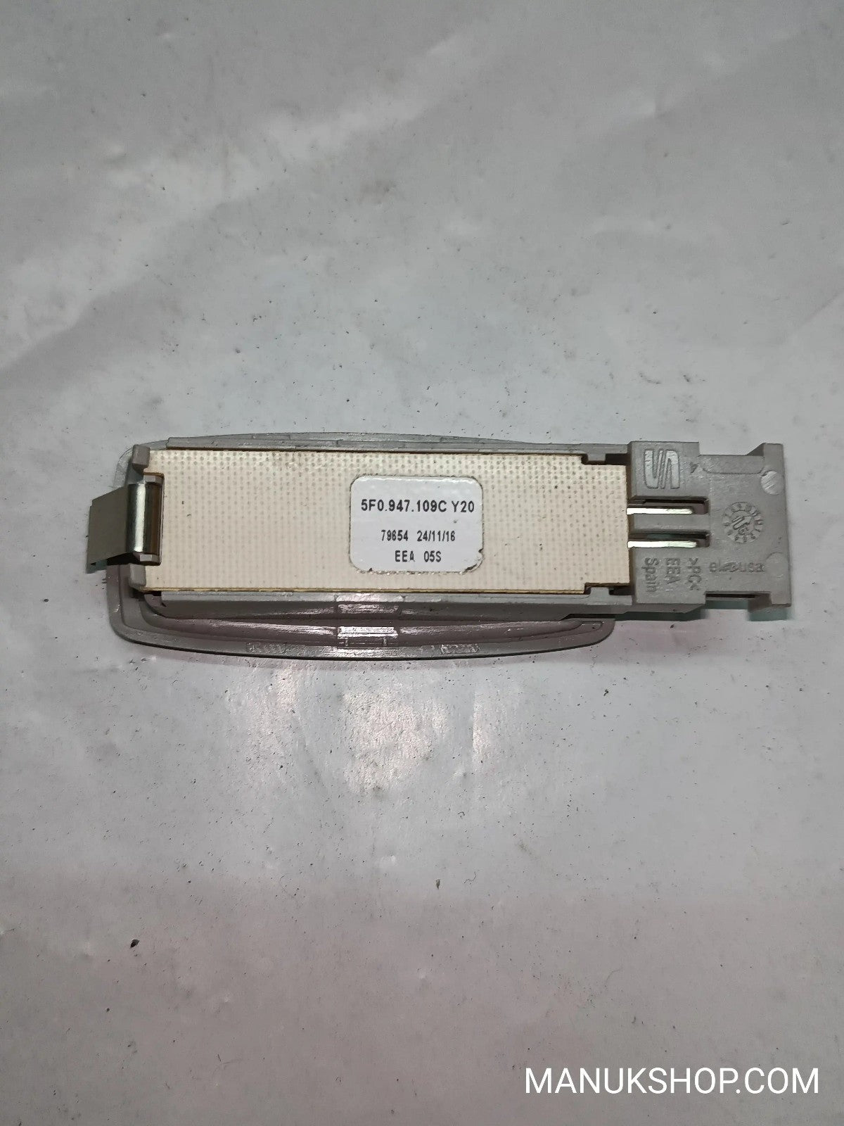 Innenleuchte VW Volkswagen Golf Seat Leon 5F0947109CY20 5F0.947.109C Y20